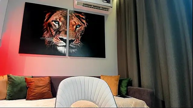 Snapshot of Super_Suka chatting on 11/19/25, 12:49 Super Suka online show from 11/19/25, 12:49