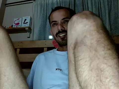 Snapshot of Tomas_Tylor chatting on 03/06/26, 03:03 Tomas Tylor online show from 03/06/26, 03:03