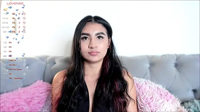 Snapshot of Zayda_1 chatting on 12/28/24, 10:44 Zayda 1 online show from 12/28/24, 10:44