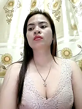 NgocQuyen2K online show from 02/04/25, 05:53