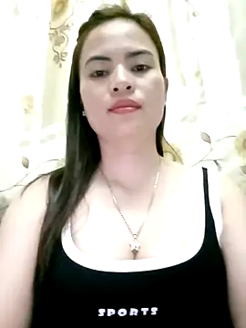 NgocQuyen2K online show from 02/05/25, 06:02