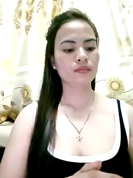NgocQuyen2K online show from 02/16/25, 11:49