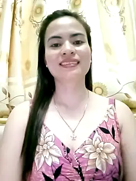 NgocQuyen2K online show from 02/18/25, 10:49