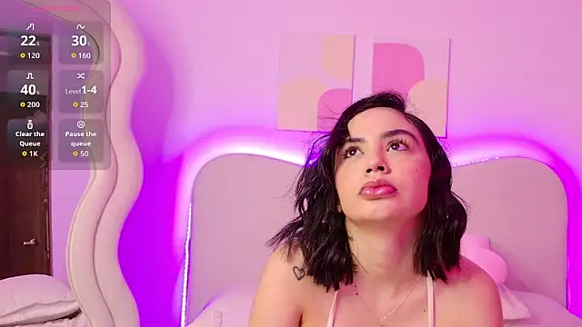 Snapshot of innocentlady_ chatting on 09/19/25, 01:45 innocentlady  online show from 09/19/25, 01:45