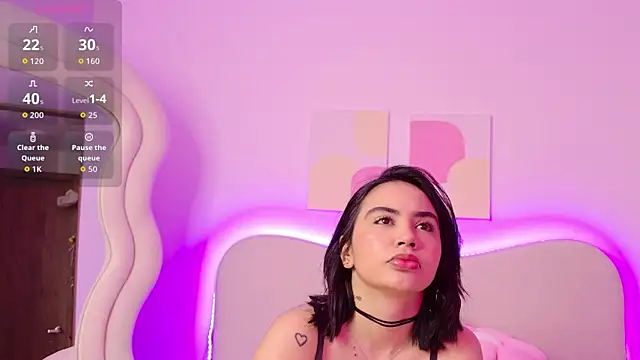 Snapshot of innocentlady_ chatting on 09/23/25, 01:47 innocentlady  online show from 09/23/25, 01:47