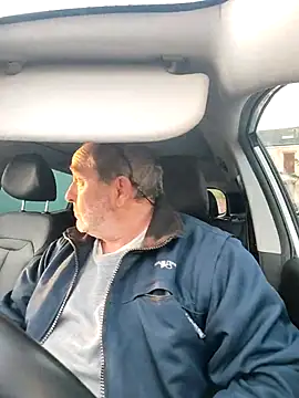 Snapshot of gillou1234 chatting on 11/10/25, 07:29 gillou1234 online show from 11/10/25, 07:29