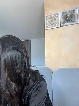 Snapshot of mariana_lopez1 chatting on 12/17/25, 08:59 mariana lopez1 online show from 12/17/25, 08:59