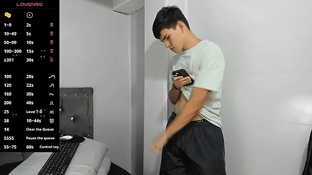 Jacobb Lee online show from 12/13/24, 01:37