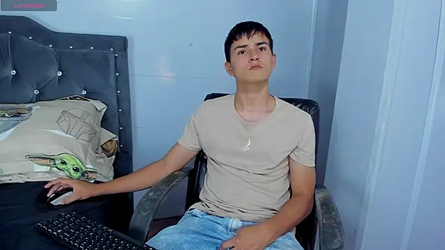 Jacobb Lee online show from 11/24/25, 08:19