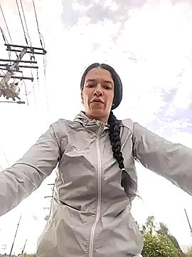 rebekka simpson online show from 11/14/25, 12:15