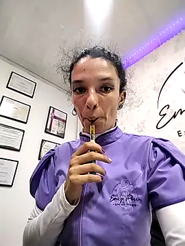 rebekka simpson online show from 11/22/25, 10:42