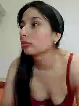 Snapshot of Bigyummmzul chatting on 02/01/25, 11:58 Bigyummmzul online show from 02/01/25, 11:58
