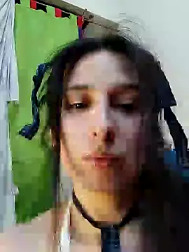 Snapshot of Bigyummmzul chatting on 05/12/26, 11:24 Bigyummmzul online show from 05/12/26, 11:24