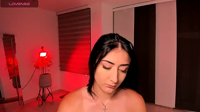 kendra scoth online show from 10/03/25, 11:24