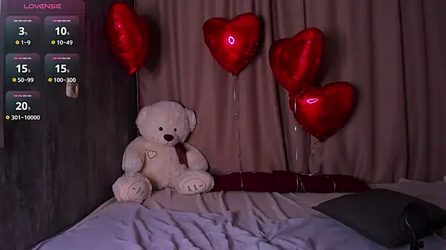 Snapshot of BridgetDay chatting on 02/21/25, 11:01 BridgetDay online show from 02/21/25, 11:01