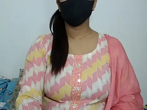 sparkling queen online show from 12/13/24, 04:16