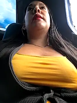 Bella keny online show from 12/16/24, 08:05