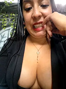 Bella keny online show from 01/06/25, 07:45