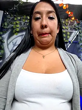 Bella keny online show from 11/14/25, 05:11