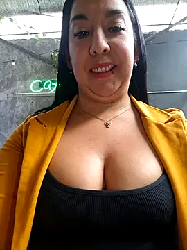 Bella keny online show from 04/24/26, 06:21
