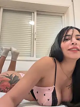 Snapshot of 666THE_AraB__LaTiinaz chatting on 12/17/25, 08:48 666THE AraB LaTiinaz online show from 12/17/25, 08:48