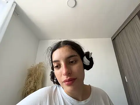 dakota le online show from 06/20/26, 03:59