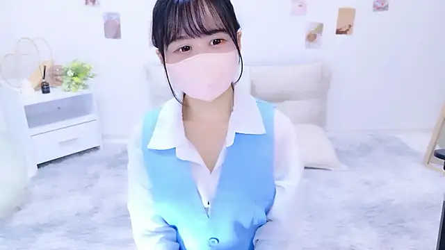 Snapshot of chihiro_ri chatting on 09/17/25, 07:10 chihiro ri online show from 09/17/25, 07:10