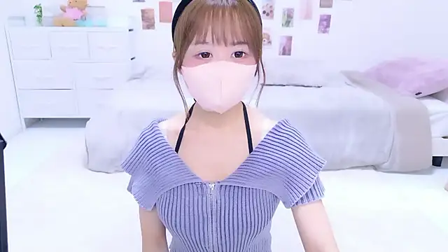 Snapshot of chihiro_ri chatting on 10/09/25, 11:41 chihiro ri online show from 10/09/25, 11:41