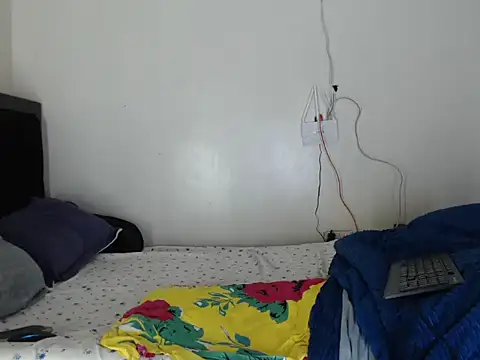 island girls22 online show from 09/18/25, 01:13