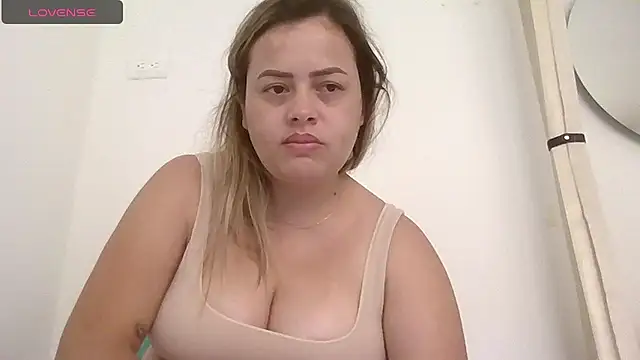 saramartinez1000 online show from 05/22/26, 03:39