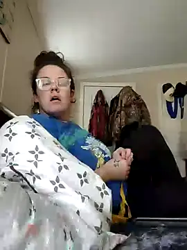 Snapshot of velvetta_ chatting on 12/03/24, 03:22 velvetta online show from 12/03/24, 03:22