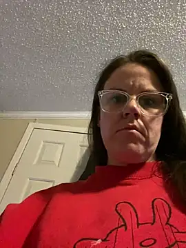 Snapshot of velvetta_ chatting on 12/21/24, 10:19 velvetta online show from 12/21/24, 10:19