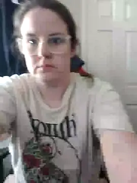 Snapshot of velvetta_ chatting on 02/09/25, 05:11 velvetta online show from 02/09/25, 05:11