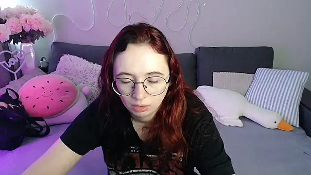 Mini Diva online show from 07/05/26, 08:10
