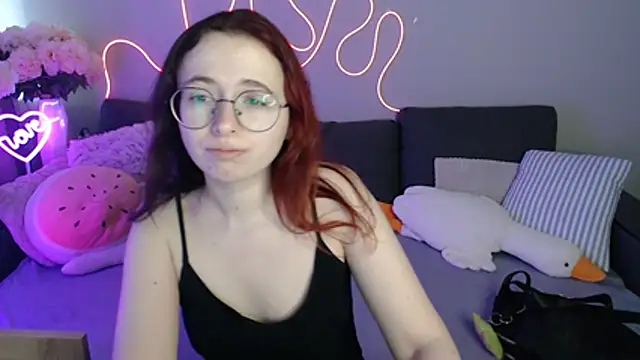 Mini Diva online show from 07/11/26, 08:28