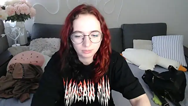 Mini Diva online show from 07/24/26, 08:12