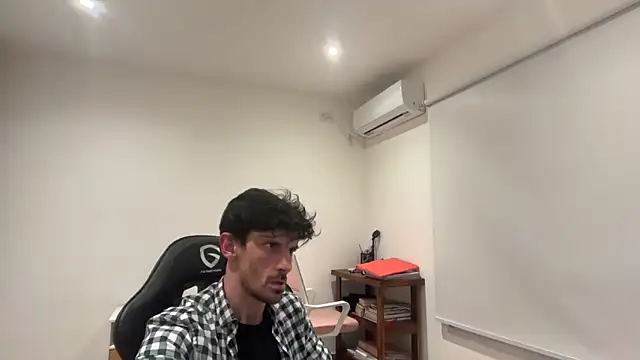 nicolaaaaas online show from 10/08/25, 06:22