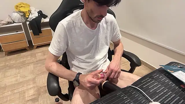 nicolaaaaas online show from 11/01/25, 04:58