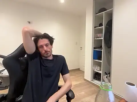 nicolaaaaas online show from 11/07/25, 08:14