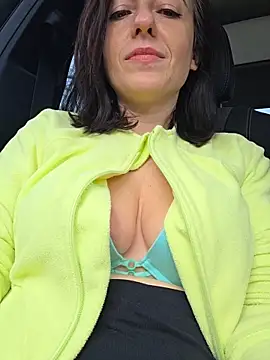 lovewildguy1 online show from 12/01/25, 08:52