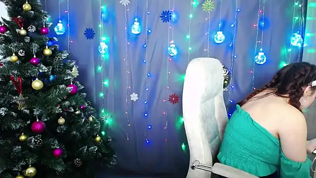 NicolPots online show from 12/16/24, 02:27
