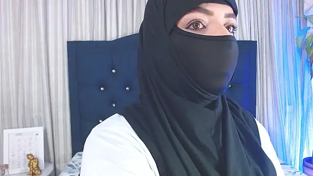 Uzra hayed online show from 12/17/24, 07:37