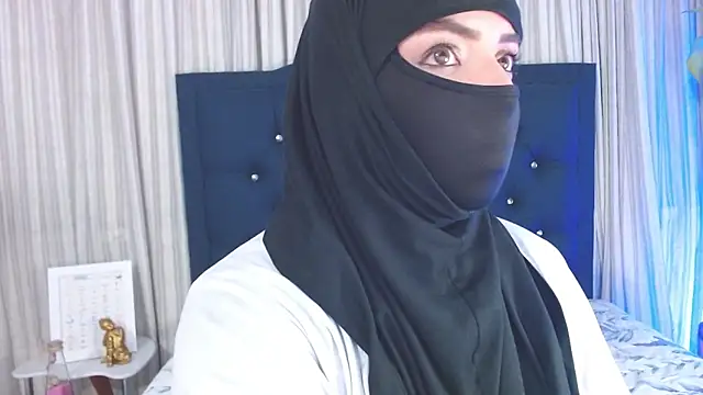 Uzra hayed online show from 12/17/24, 10:54