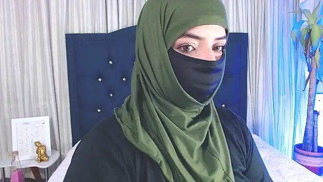 Uzra hayed online show from 12/20/24, 10:32