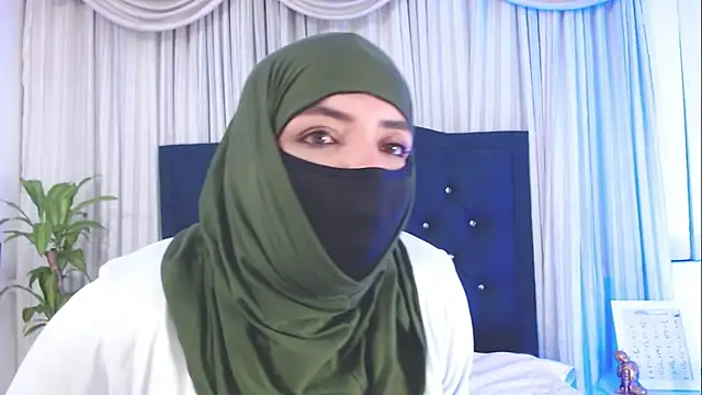Uzra hayed online show from 03/20/25, 11:02