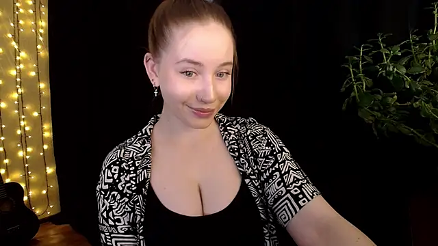 SindiWatsoon online show from 09/14/25, 11:09