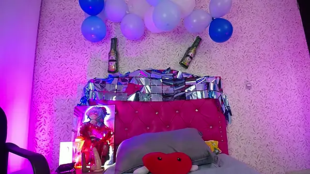 luly pink online show from 10/04/25, 05:16