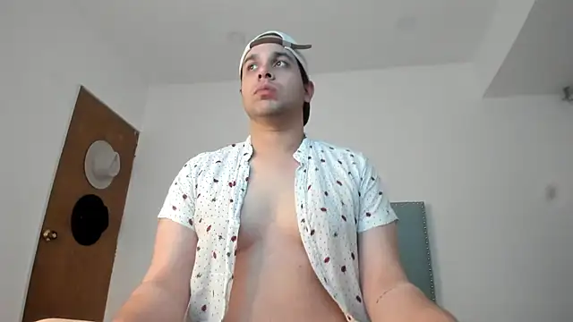 Latin boy surprisee online show from 07/29/26, 12:20