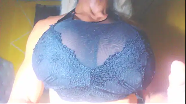 DanielaMuscleTS online show from 12/03/24, 10:51
