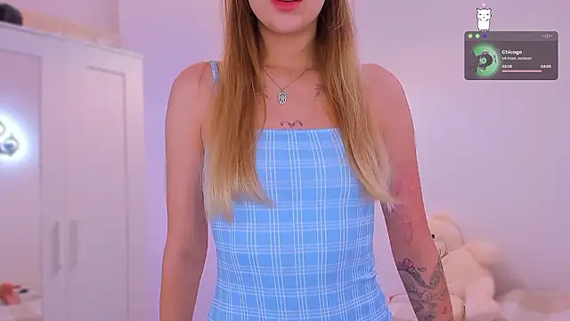 Snapshot of Kamila_icee chatting on 12/06/24, 09:57 Kamila icee online show from 12/06/24, 09:57